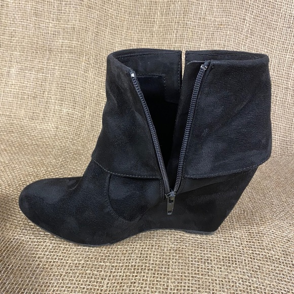 🛑SOLD🛑 booties wedges black suede size 10 - Picture 6 of 7